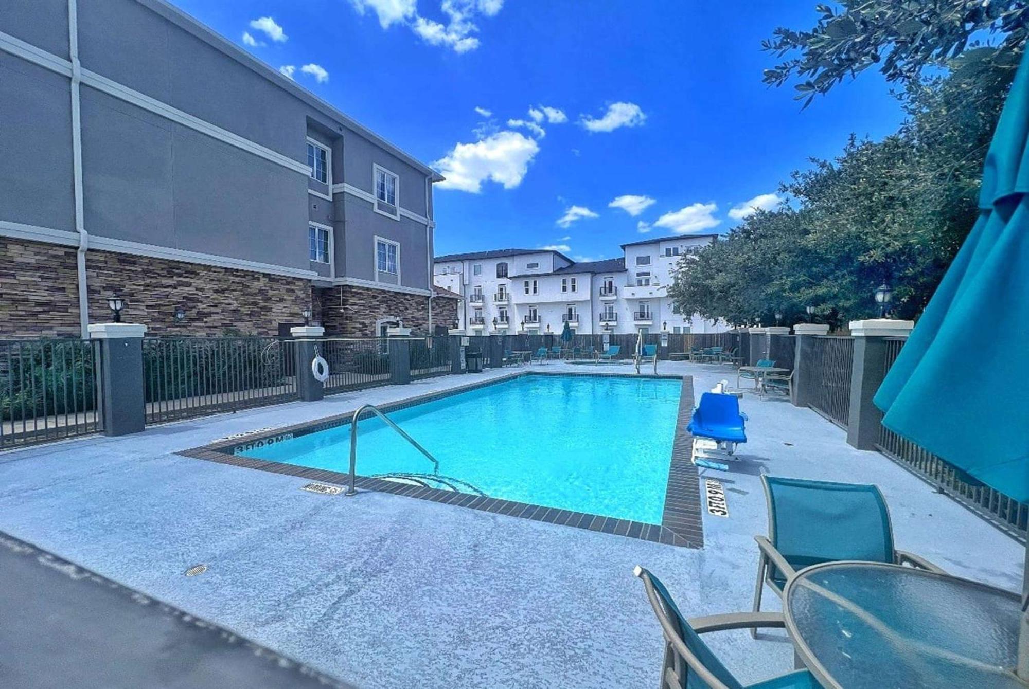 La Quinta By Wyndham Energy Corridor 3*