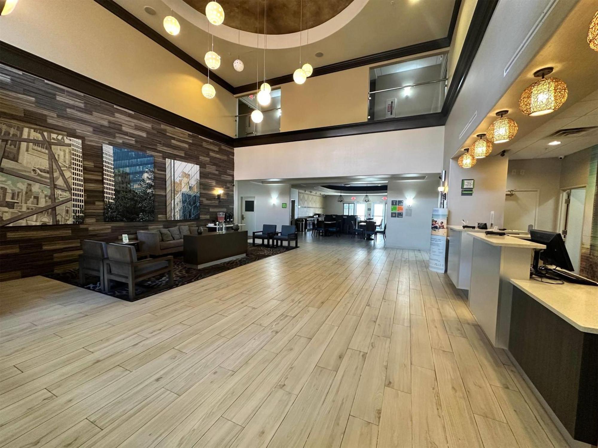 La Quinta By Wyndham Energy Corridor Hotel 3*