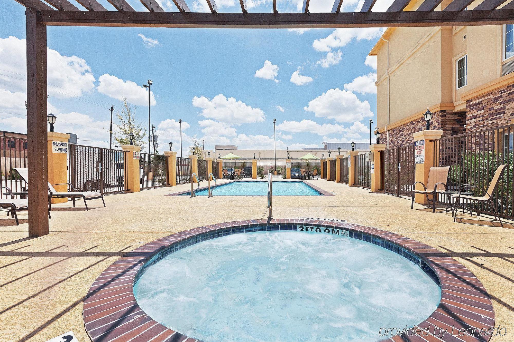 La Quinta By Wyndham Energy Corridor Hotel 3*