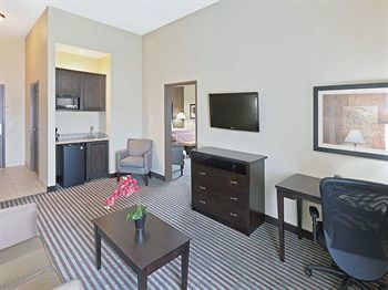 La Quinta By Wyndham Energy Corridor