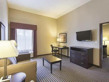 Hotel La Quinta By Wyndham Energy Corridor 3*