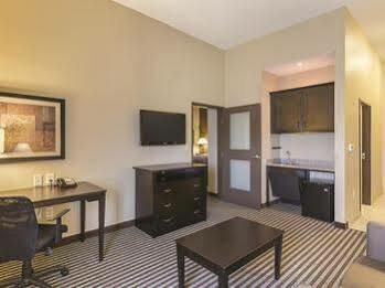 Hotel La Quinta By Wyndham Energy Corridor 3*